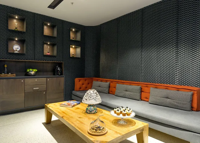 Lampa Design Hotel-special Category Отель