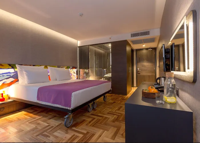 Lampa Design Hotel-special Category Отель 3*