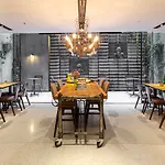 Lampa Design Hotel-special Category מלון