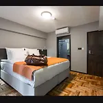 מלון Lampa Design Hotel-special Category 3*
