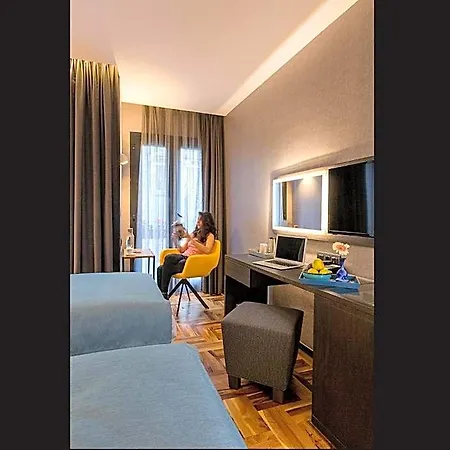 Lampa Design Hotel-special Category מלון