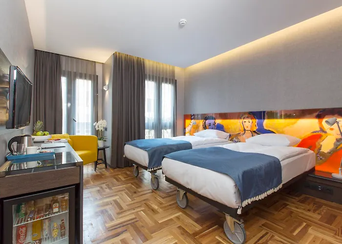 Lampa Design Hotel-special Category Отель 3*