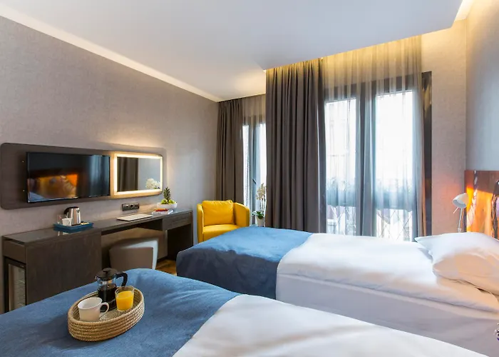 Отель Lampa Design Hotel-special Category 3*