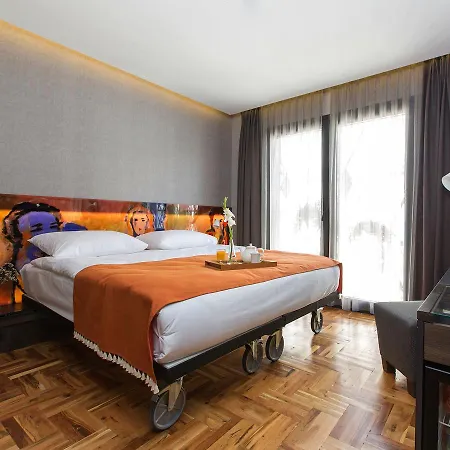 Lampa Design Hotel-special Category Hotel 4*