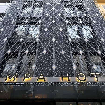 Lampa Design Hotel-special Category Hotell 4*